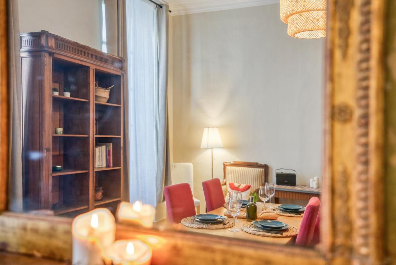 Superbe Appartement 95M2 Proche Arenes- Parking Offert ニーム エクステリア 写真