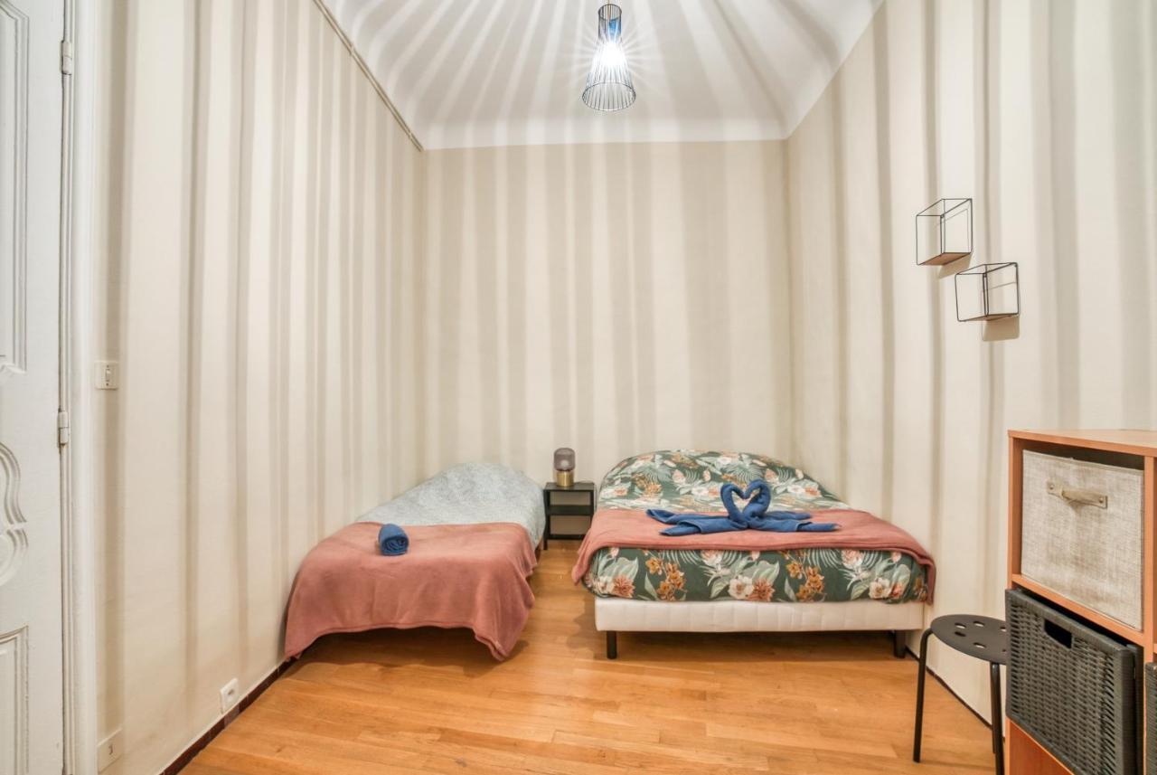 Superbe Appartement 95M2 Proche Arenes- Parking Offert ニーム エクステリア 写真