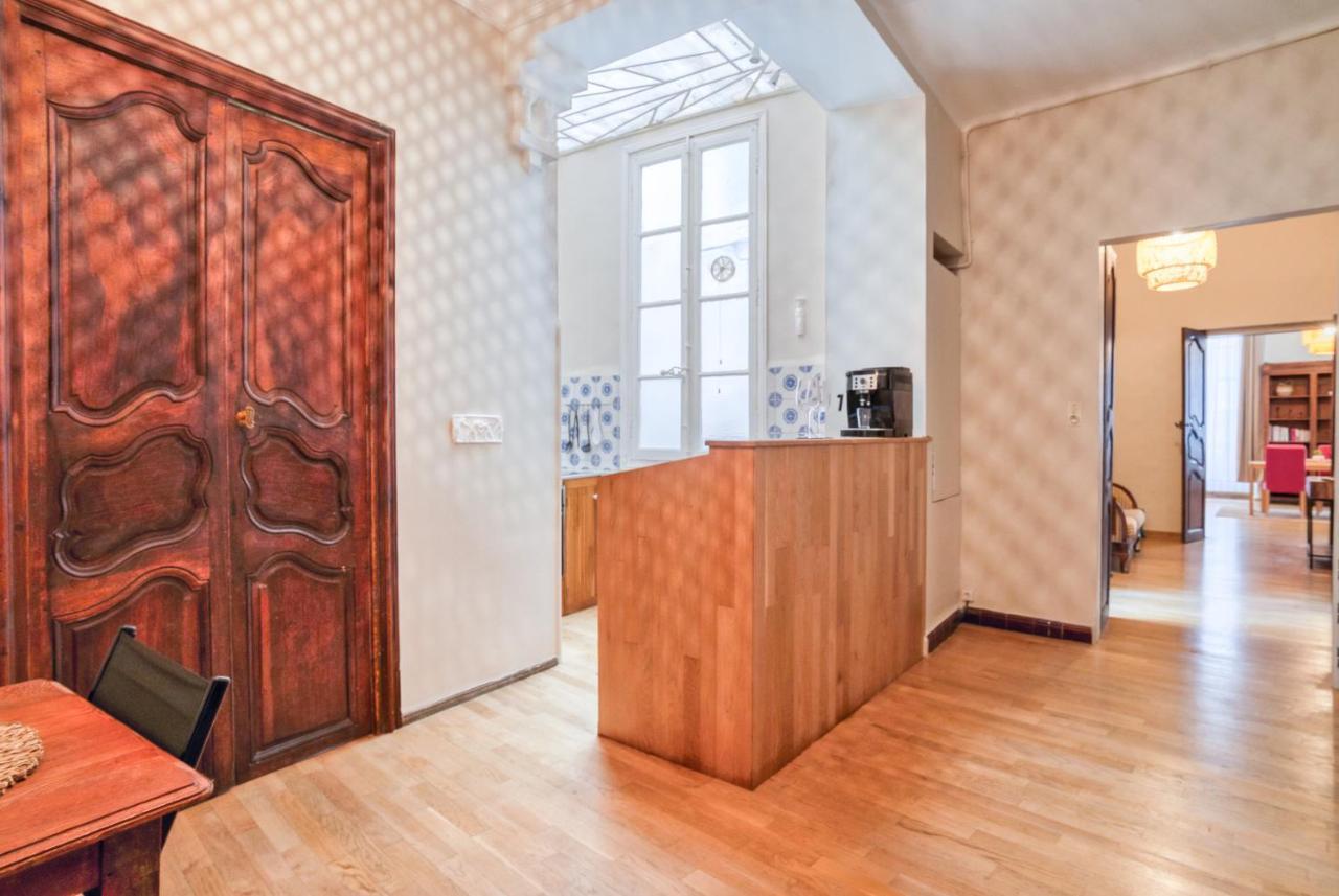 Superbe Appartement 95M2 Proche Arenes- Parking Offert ニーム エクステリア 写真